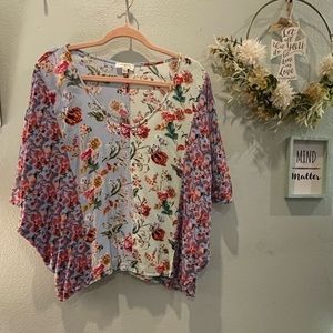 Umgee top size Large